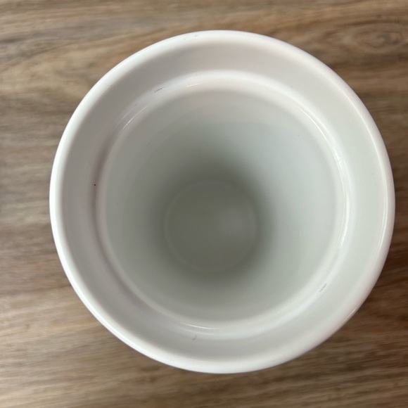 Starbucks 2017 Holiday Scene Ceramic Red Cup Tumbler 12 oz - Picture 8 of 8